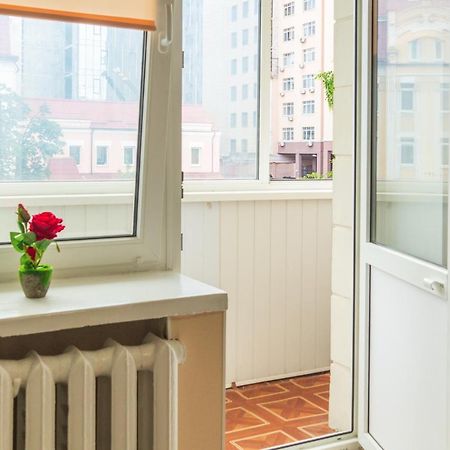 1 Комнатная Квартира По Улице Предславинская, 12 Kiev Exteriör bild